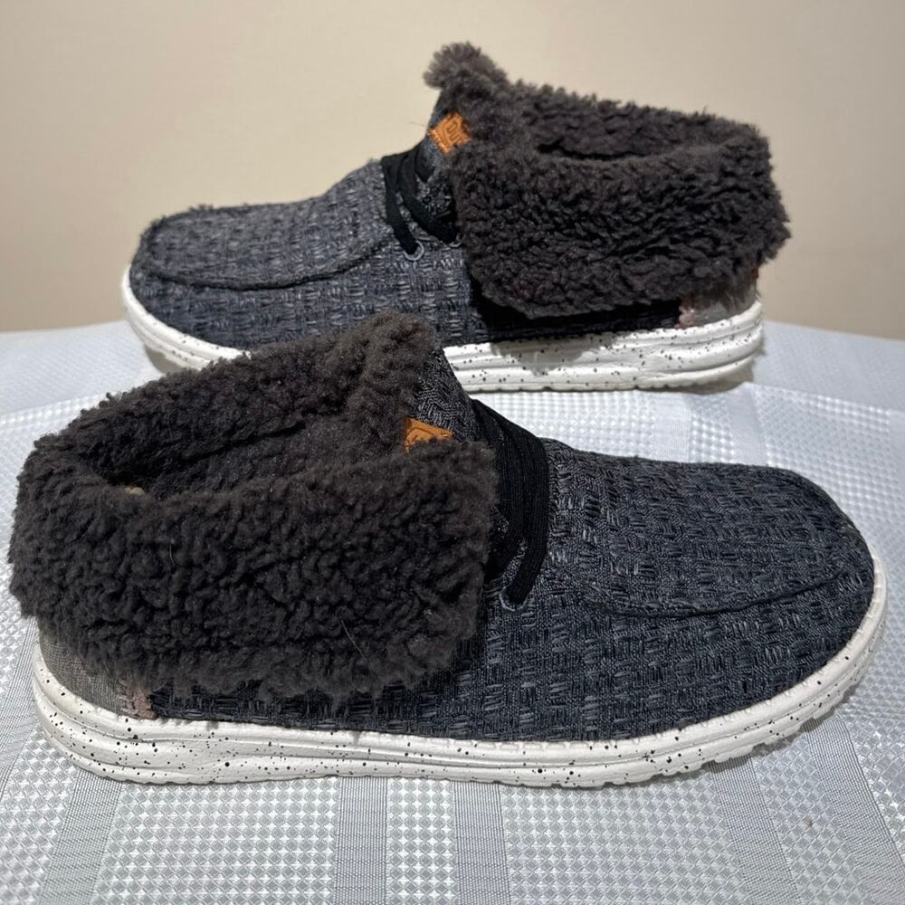 Hey Dude Wendy Fold Stitch Cozy Women Size 10